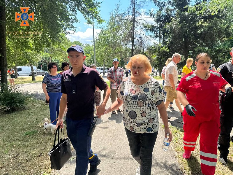 Внаслідок атаки на Запоріжжя травмувалося 5 людей, з них одна дитина
12 липня близько 13:00 ворог здійснив атаку на місто Запоріжжя Внаслідок атаки на Запоріжжя травмувалося 5 людей, з них одна дитина
12 липня близько 13:00 ворог здійснив атаку на місто Запоріжжя