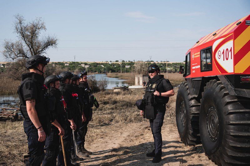 Підрив ворогом Каховської ГЕС: нові виклики для піротехнічних підрозділів ДСНС ⬇️ Підрив ворогом Каховської ГЕС: нові виклики для піротехнічних підрозділів ДСНС ⬇️