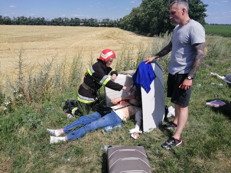 На Кіровоградщині рятувальники працюють на місці ДТП ⤵️
16 липня о 13:50 до Служби порятунку 101 надійшло повідомлення про те На Кіровоградщині рятувальники працюють на місці ДТП ⤵️
16 липня о 13:50 до Служби порятунку 101 надійшло повідомлення про те