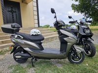 Благодійна кухня в місті Берислав отримала два скутери для доставки обідів потребуючим Благодійна кухня в місті Берислав отримала два скутери для доставки обідів потребуючим