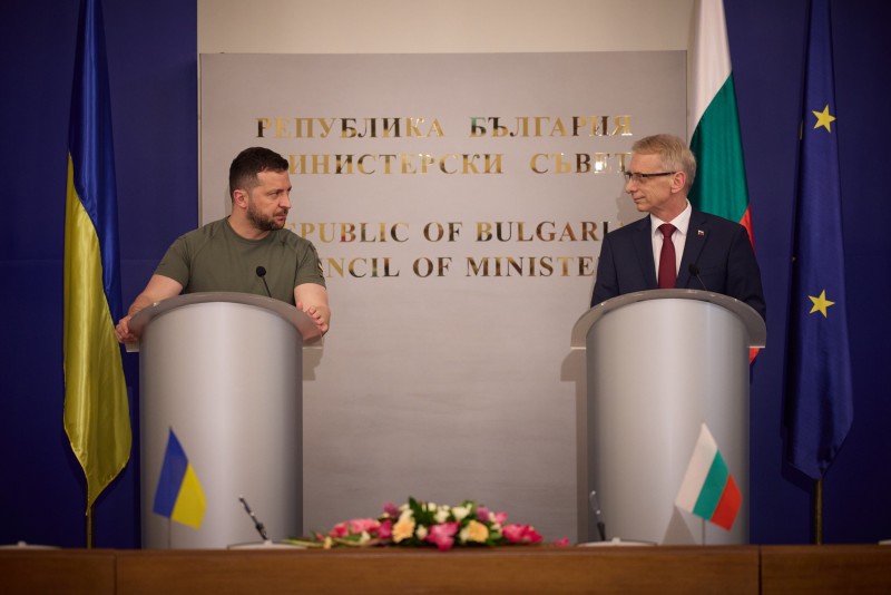 Болгарія є захисницею свободи й противницею геноцидної політики Росії – Президент України за результатами зустрічі з Прем'єр-міністром Ніколаєм Денковим Болгарія є захисницею свободи й противницею геноцидної політики Росії – Президент України за результатами зустрічі з Прем'єр-міністром Ніколаєм Денковим