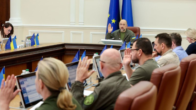 📊 Уряд виділив майже 5,3 млрд грн на відновлення в десяти областях.
За ці кошти будуть реалізовані критично... 📊 Уряд виділив майже 5,3 млрд грн на відновлення в десяти областях.
За ці кошти будуть реалізовані критично...