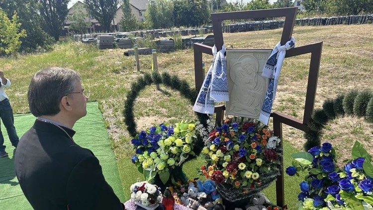 Єпископ Амеріко Аґіяр: українська молодь – протагоністи свого життя, історії і миру Єпископ Амеріко Аґіяр: українська молодь – протагоністи свого життя, історії і миру