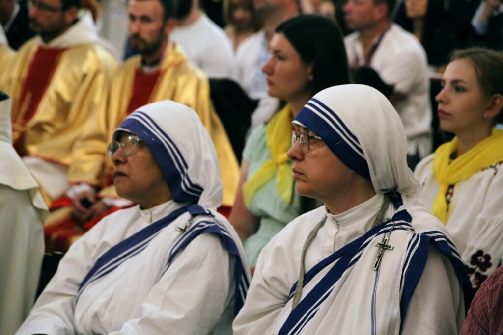 «Мати Милосердя, заступайся за Україну»: центральні святкування у Бердичеві «Мати Милосердя, заступайся за Україну»: центральні святкування у Бердичеві