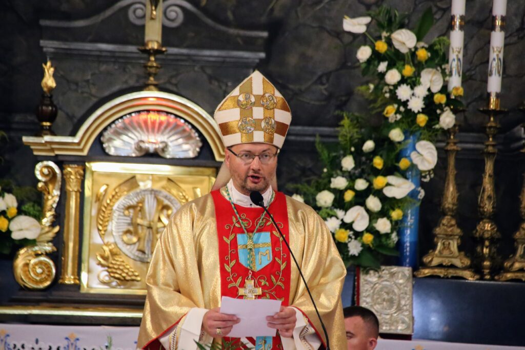 «Мати Милосердя, заступайся за Україну»: центральні святкування у Бердичеві «Мати Милосердя, заступайся за Україну»: центральні святкування у Бердичеві