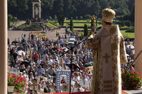 «Народ, який вірить у Бога і приймає Його силу в Тайні Сповіді, є непереможним», — Блаженніший Святослав у Зарваниці «Народ, який вірить у Бога і приймає Його силу в Тайні Сповіді, є непереможним», — Блаженніший Святослав у Зарваниці