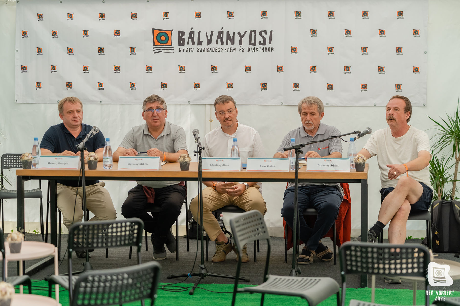 Священник УГКЦ розповів про українсько-угорські відносини на&nbsp;літньому університеті для угорської молоді