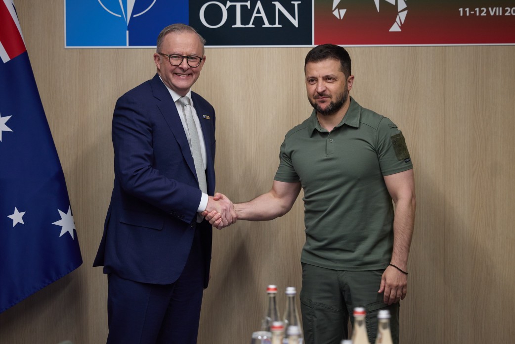 У Вільнюсі Володимир Зеленський зустрівся з Прем’єр-міністром Австралії У Вільнюсі Володимир Зеленський зустрівся з Прем’єр-міністром Австралії