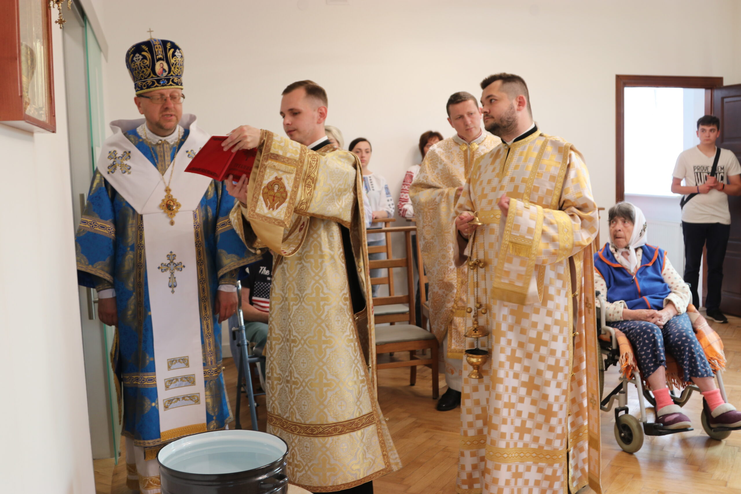 «В цьому домі є також Матір — це Матір Божа Неустанної Помочі»: Владика Володимир освятив відновлену каплицю у Шпиталі ім. митрополита Шептицького «В цьому домі є також Матір — це Матір Божа Неустанної Помочі»: Владика Володимир освятив відновлену каплицю у Шпиталі ім. митрополита Шептицького