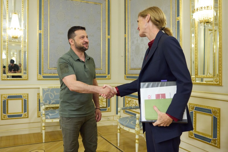 Володимир Зеленський провів зустріч з адміністратором USAID Самантою Пауер Володимир Зеленський провів зустріч з адміністратором USAID Самантою Пауер