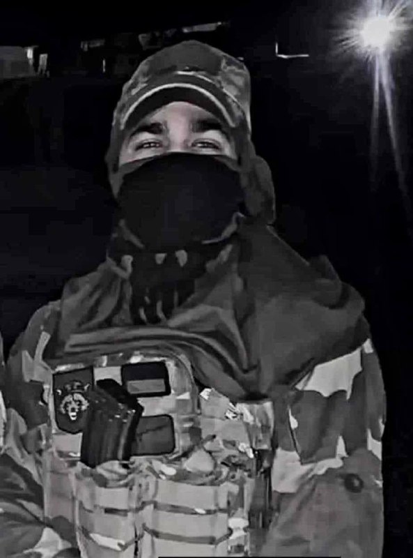 9:00 - хвилина мовчання за усіма полеглими в російсько-українській війні.
🕯Херсонщина в останню путь проводжає мужнього Героя 9:00 - хвилина мовчання за усіма полеглими в російсько-українській війні.
🕯Херсонщина в останню путь проводжає мужнього Героя