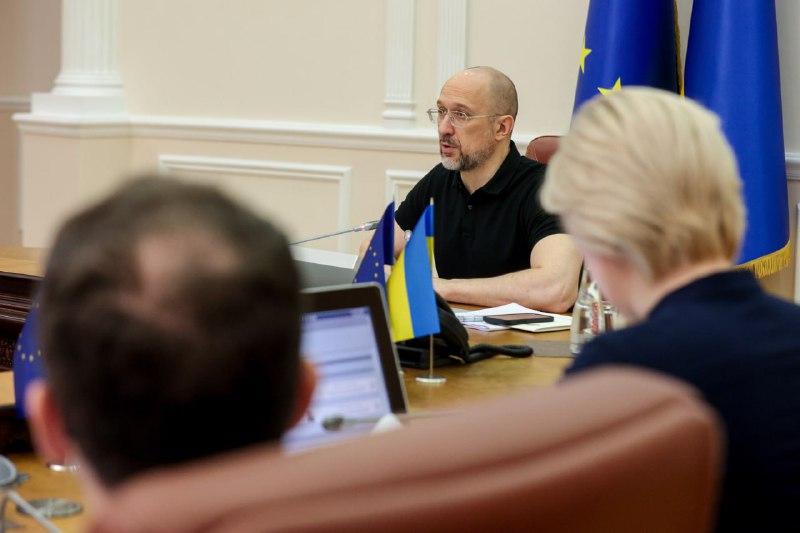 🎓 Запроваджуємо нову форму навчання у вибраних дистанційних школах в кожній області. 🎓 Запроваджуємо нову форму навчання у вибраних дистанційних школах в кожній області.
