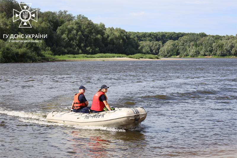 Чернігівщина: тривають пошуки потонулого юнака⤵️
⏺12 серпня о 20:03 до Служби порятунку надійшло повідомлення про те, що у річці Десна в межах м Чернігівщина: тривають пошуки потонулого юнака⤵️
⏺12 серпня о 20:03 до Служби порятунку надійшло повідомлення про те, що у річці Десна в межах м