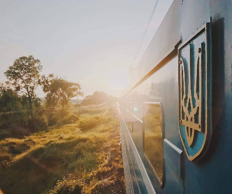 🌤 Зважаючи на великий попит пасажирів на поїздки до західної України в активний сезон літніх перевезень 🌤 Зважаючи на великий попит пасажирів на поїздки до західної України в активний сезон літніх перевезень