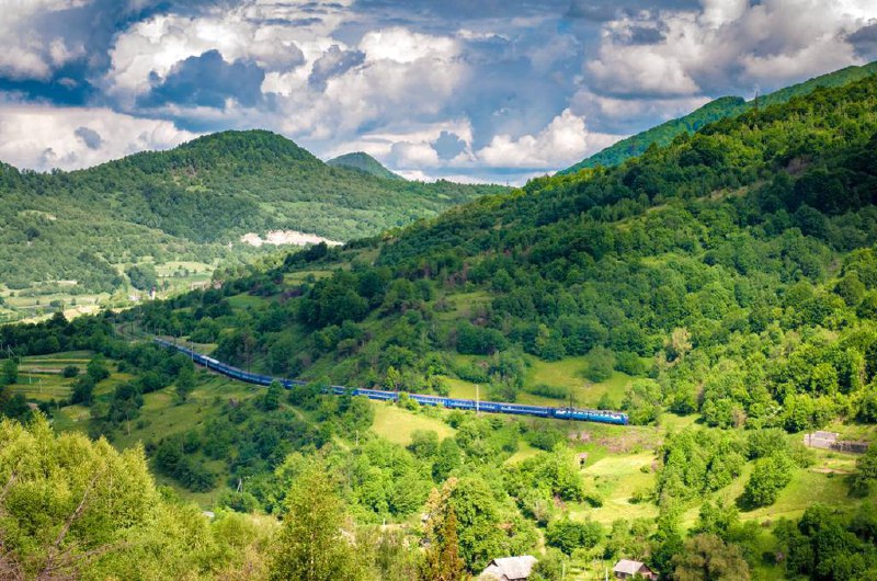 🚆🏞️Враховуючи стійкий попит пасажирів на рейси західного напрямку, Укрзалізниця продовжує курсування поїзда №223/224 Київ - Ужгород! 🚆🏞️Враховуючи стійкий попит пасажирів на рейси західного напрямку, Укрзалізниця продовжує курсування поїзда №223/224 Київ - Ужгород!