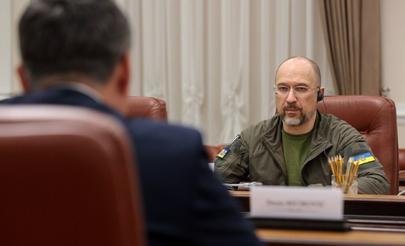 🇧🇦 Провів зустріч у Києві з Головою Президії Боснії і Герцеговини Жельком Комшичем та членом Президії Денісом Бечіровичем. 🇧🇦 Провів зустріч у Києві з Головою Президії Боснії і Герцеговини Жельком Комшичем та членом Президії Денісом Бечіровичем.