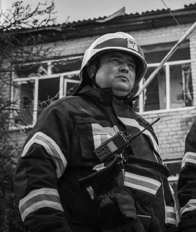 Непоправна втрата у родині рятувальників...
Сьогодні вночі назавжди зупинилося серце начальника 9 Державного... Непоправна втрата у родині рятувальників...
Сьогодні вночі назавжди зупинилося серце начальника 9 Державного...
