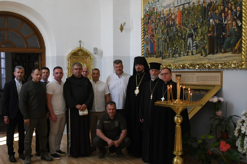 🔰 Сьогодні в День Незалежності України разом з представниками різних конфесій та церков ми зібралися для спільної молитви за Україну. 🔰 Сьогодні в День Незалежності України разом з представниками різних конфесій та церков ми зібралися для спільної молитви за Україну.