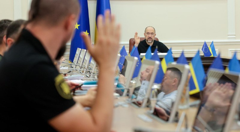 Соціальна допомога тим, хто її потребує найбільше, залишається пріоритетом роботи Уряду. Соціальна допомога тим, хто її потребує найбільше, залишається пріоритетом роботи Уряду.