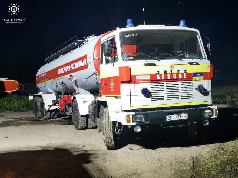 Рятувальники Миколаївщини шість разів залучались до ліквідації пожеж сухої трави, чагарників та пожнивних залишків Рятувальники Миколаївщини шість разів залучались до ліквідації пожеж сухої трави, чагарників та пожнивних залишків