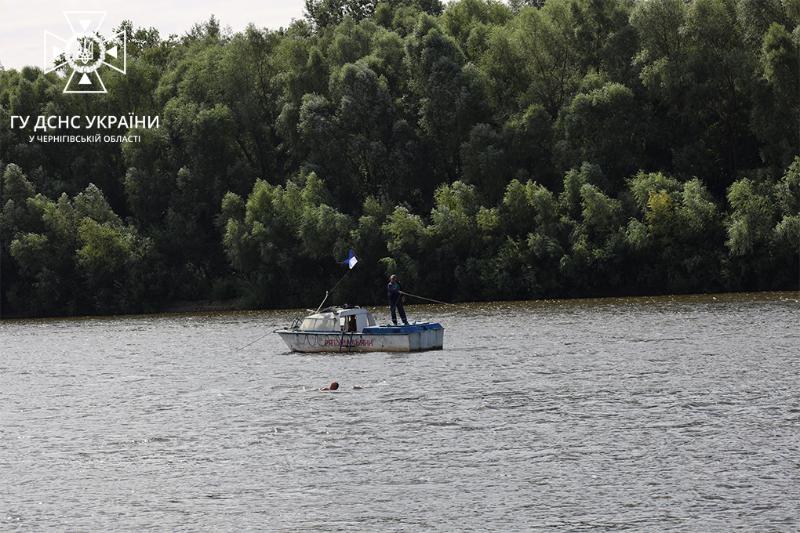 Чернігівщина: тривають пошуки потонулого юнака⤵️
⏺12 серпня о 20:03 до Служби порятунку надійшло повідомлення про те, що у річці Десна в межах м Чернігівщина: тривають пошуки потонулого юнака⤵️
⏺12 серпня о 20:03 до Служби порятунку надійшло повідомлення про те, що у річці Десна в межах м