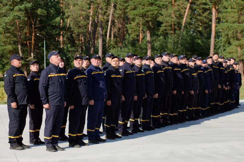 Херсонські рятувальники отримали державні нагороди🇺🇦
Ми щодня захоплюємося витримкою і професіоналізмом наших дснсників Херсонські рятувальники отримали державні нагороди🇺🇦
Ми щодня захоплюємося витримкою і професіоналізмом наших дснсників