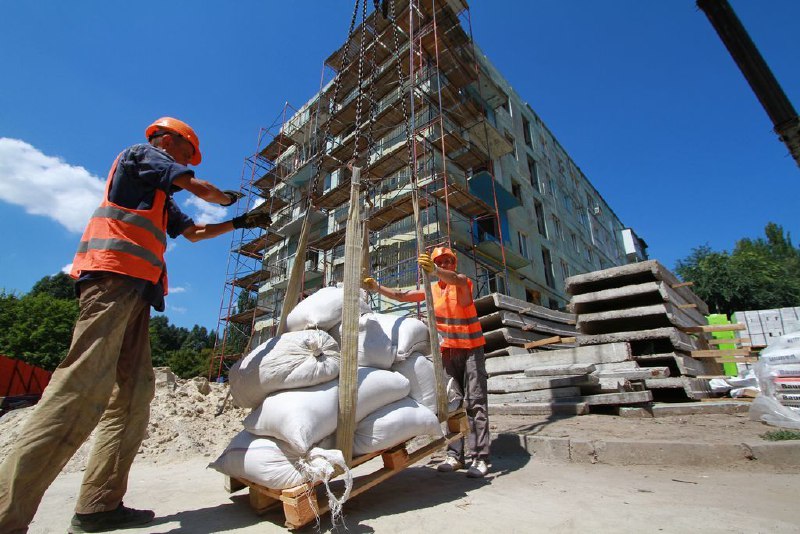 🏗 Сьогодні - день творців України майбутнього. Наша держава завжди славилася неймовірними архітектурними творіннями 🏗 Сьогодні - день творців України майбутнього. Наша держава завжди славилася неймовірними архітектурними творіннями
