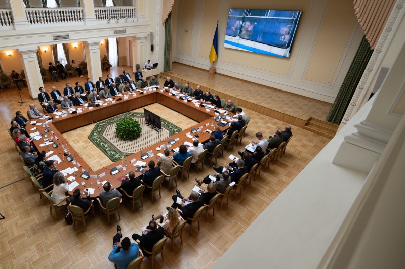Андрій Єрмак провів п’яту зустріч із представниками іноземних дипустанов щодо реалізації Формули миру Володимира Зеленського Андрій Єрмак провів п’яту зустріч із представниками іноземних дипустанов щодо реалізації Формули миру Володимира Зеленського