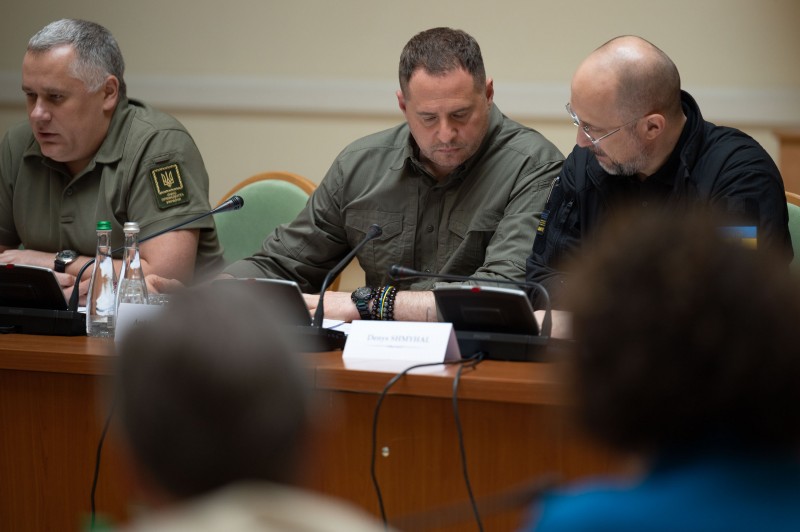 Андрій Єрмак провів п’яту зустріч із представниками іноземних дипустанов щодо реалізації Формули миру Володимира Зеленського Андрій Єрмак провів п’яту зустріч із представниками іноземних дипустанов щодо реалізації Формули миру Володимира Зеленського