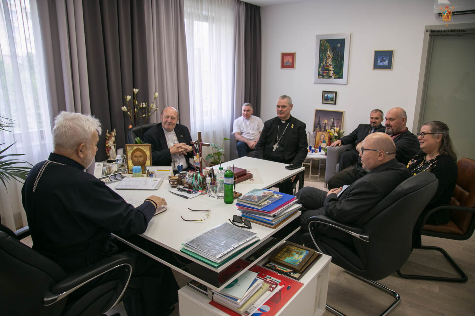 Австралійські єпископи відвідали зранені війною Київ, Ірпінь та Бучу Австралійські єпископи відвідали зранені війною Київ, Ірпінь та Бучу