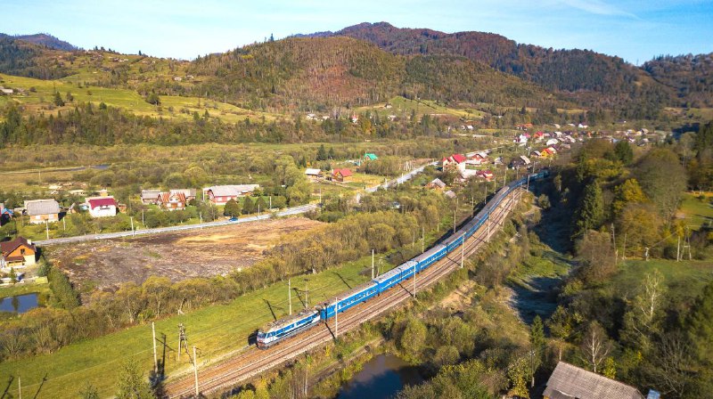 🏞️Посилюємо додатковими рейсами наші найбільш гарячі напрямки:
Відтак, на маршруті Київ - Івано-Франківськ... 🏞️Посилюємо додатковими рейсами наші найбільш гарячі напрямки:
Відтак, на маршруті Київ - Івано-Франківськ...