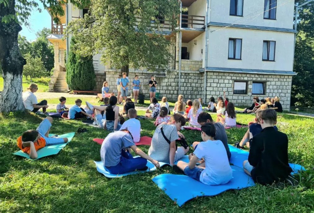 Капелани Центру Військового Капеланства Львівської Архиєпархії УГКЦ організували черговий етап літнього християнського табору для дітей Захисників України Капелани Центру Військового Капеланства Львівської Архиєпархії УГКЦ організували черговий етап літнього християнського табору для дітей Захисників України