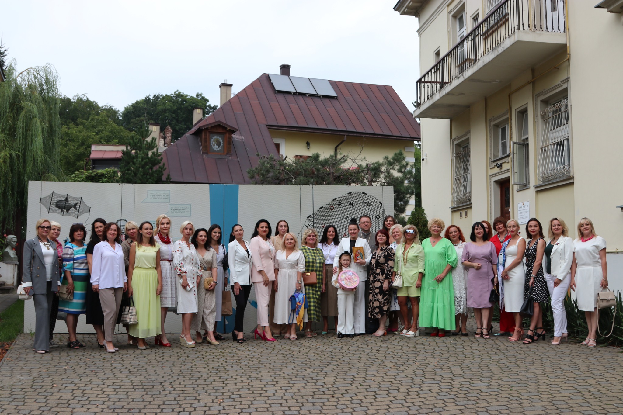 “Моліться і дякуйте Пресвятій Родині”: Владика Володимир привітав Жіночу Ділову Палату з ювілеєм “Моліться і дякуйте Пресвятій Родині”: Владика Володимир привітав Жіночу Ділову Палату з ювілеєм