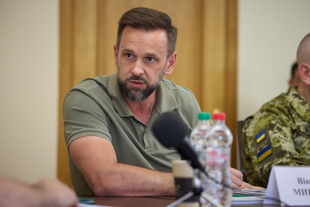 На Закарпатті Президент провів нараду щодо соціально-економічної та безпекової ситуації в регіоні На Закарпатті Президент провів нараду щодо соціально-економічної та безпекової ситуації в регіоні