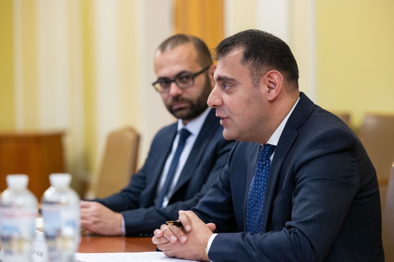 Олексій Кулеба провів зустріч із Послом Азербайджану в Україні Олексій Кулеба провів зустріч із Послом Азербайджану в Україні