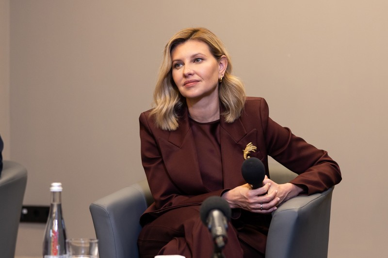 Олена Зеленська: Подружжя українських дипломатів стають окремою дієвою силою Олена Зеленська: Подружжя українських дипломатів стають окремою дієвою силою