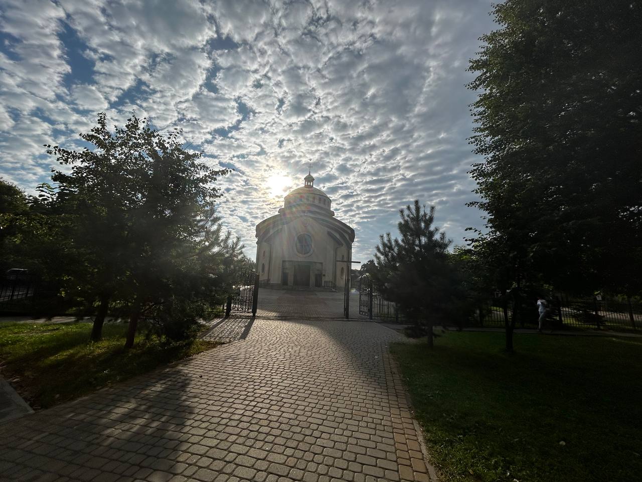 Отець Роман Стефанів: «Свято Успіння дає нам надію, бо Матір Божа не померла, а тільки уснула» Отець Роман Стефанів: «Свято Успіння дає нам надію, бо Матір Божа не померла, а тільки уснула»