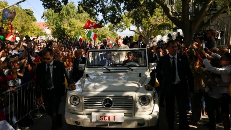 Папа: Нехай же ці дні стануть живим відлунням Божого покликання любові Папа: Нехай же ці дні стануть живим відлунням Божого покликання любові