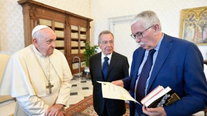 Папа журналістам: не перетворювати комунікацію на гасла Папа журналістам: не перетворювати комунікацію на гасла