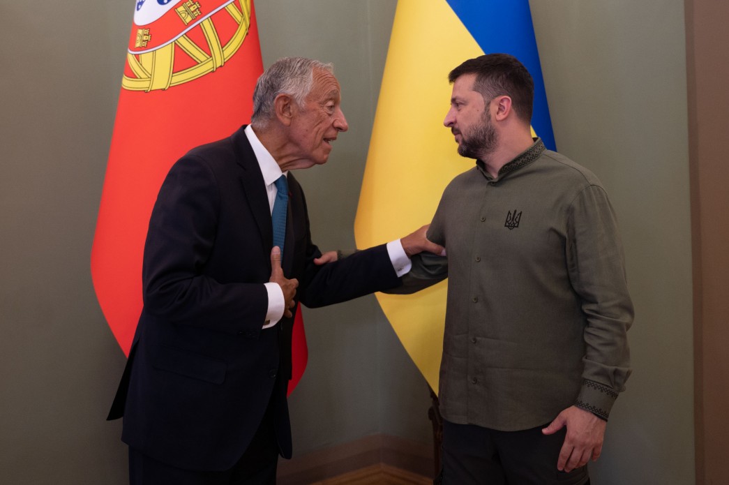 Португалія підтвердила готовність долучитися до тренування українських пілотів та інженерів на літаках F-16 – Володимир Зеленський після зустрічі з Марселу Ребелу де Соузою Португалія підтвердила готовність долучитися до тренування українських пілотів та інженерів на літаках F-16 – Володимир Зеленський після зустрічі з Марселу Ребелу де Соузою