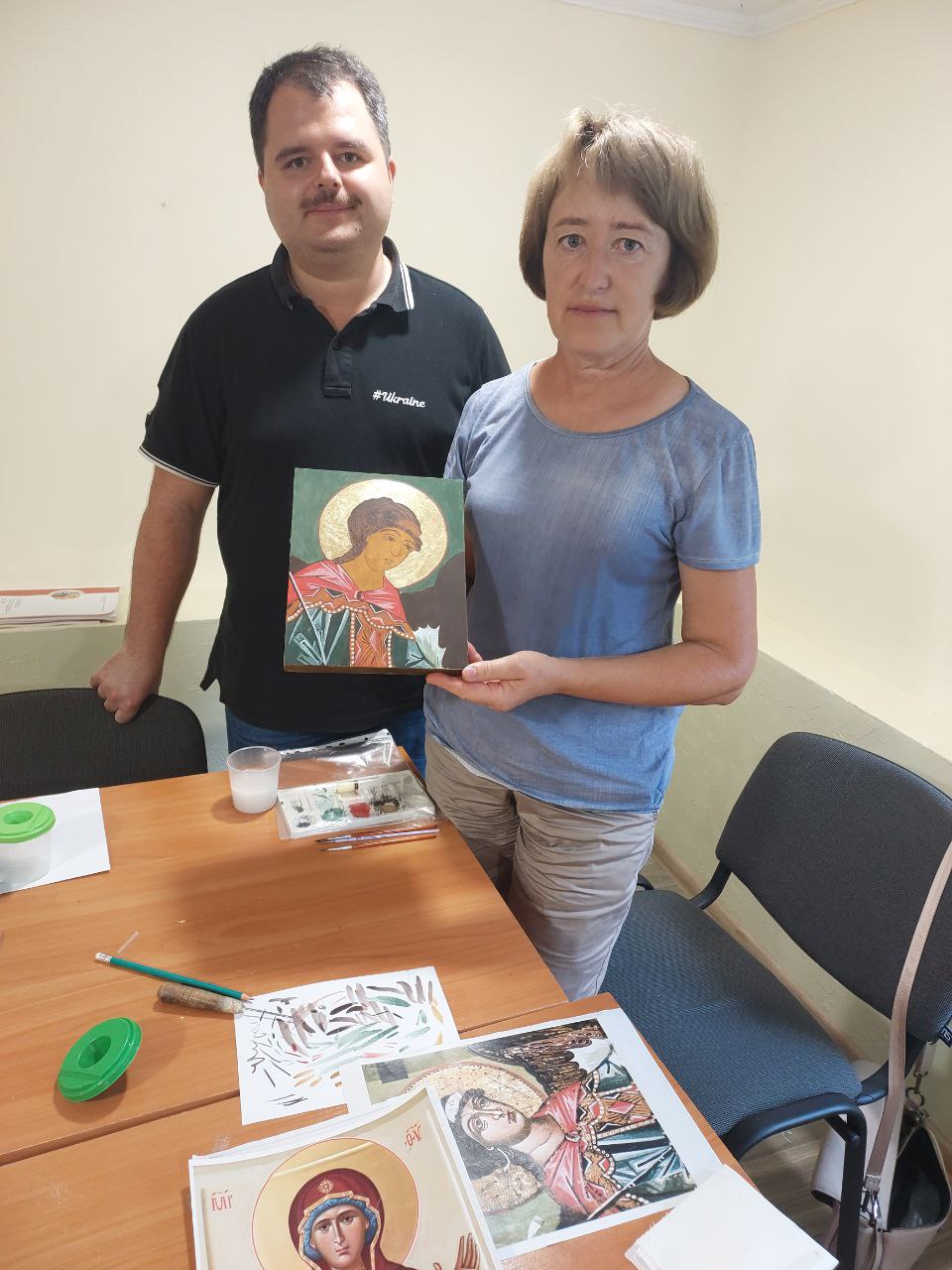 Свято Преображення Господнього у Краківці ознаменувалося освяченням ікон, які діти та молодь писали у супроводі іконописця Андрія Майовця Свято Преображення Господнього у Краківці ознаменувалося освяченням ікон, які діти та молодь писали у супроводі іконописця Андрія Майовця