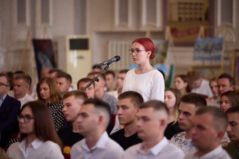 Україна після перемоги має бути прикладом безбар’єрності – Президент під час спілкування з університетською спільнотою КПІ імені Ігоря Сікорського Україна після перемоги має бути прикладом безбар’єрності – Президент під час спілкування з університетською спільнотою КПІ імені Ігоря Сікорського