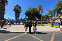 Українська молодь прийшла на&nbsp;Хресну дорогу з&nbsp;Папою у&nbsp;вбранні з&nbsp;портретами вбитих росією українських дітей