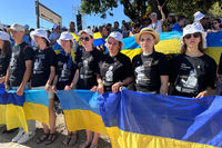 Українська молодь прийшла на&nbsp;Хресну дорогу з&nbsp;Папою у&nbsp;вбранні з&nbsp;портретами вбитих росією українських дітей