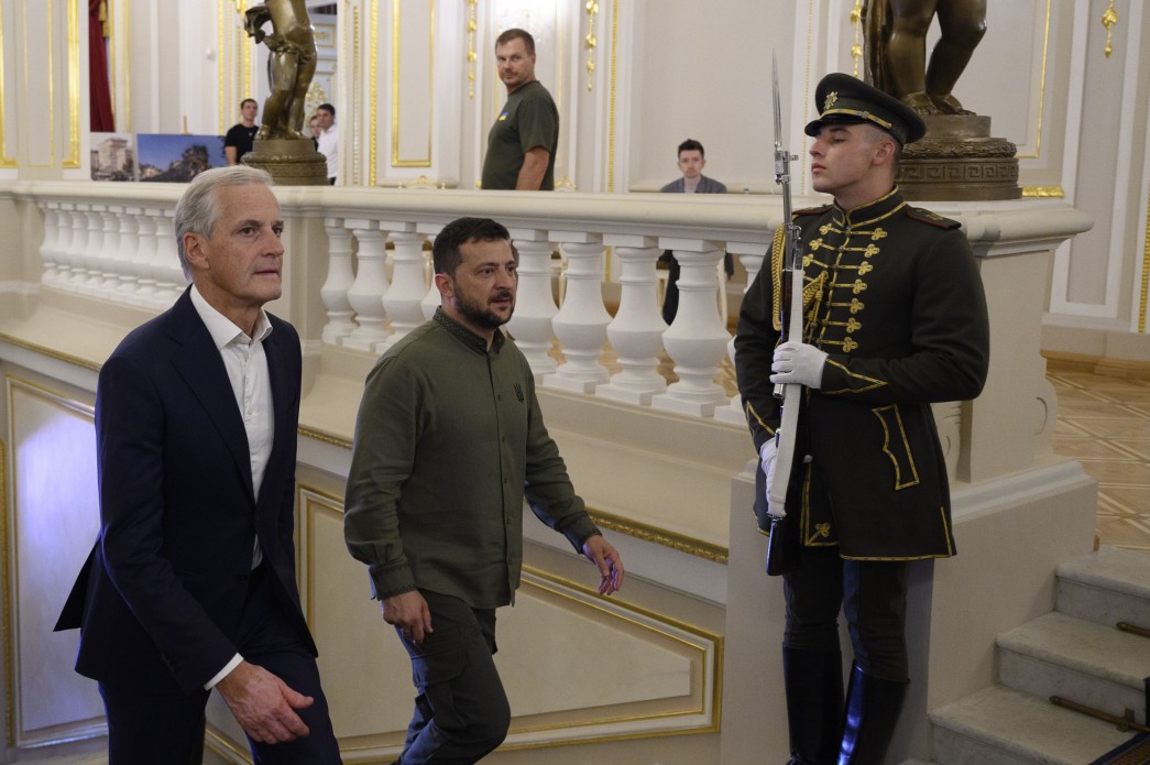 Успішний контрнаступ України потрібен сьогодні всьому світу – Володимир Зеленський Успішний контрнаступ України потрібен сьогодні всьому світу – Володимир Зеленський