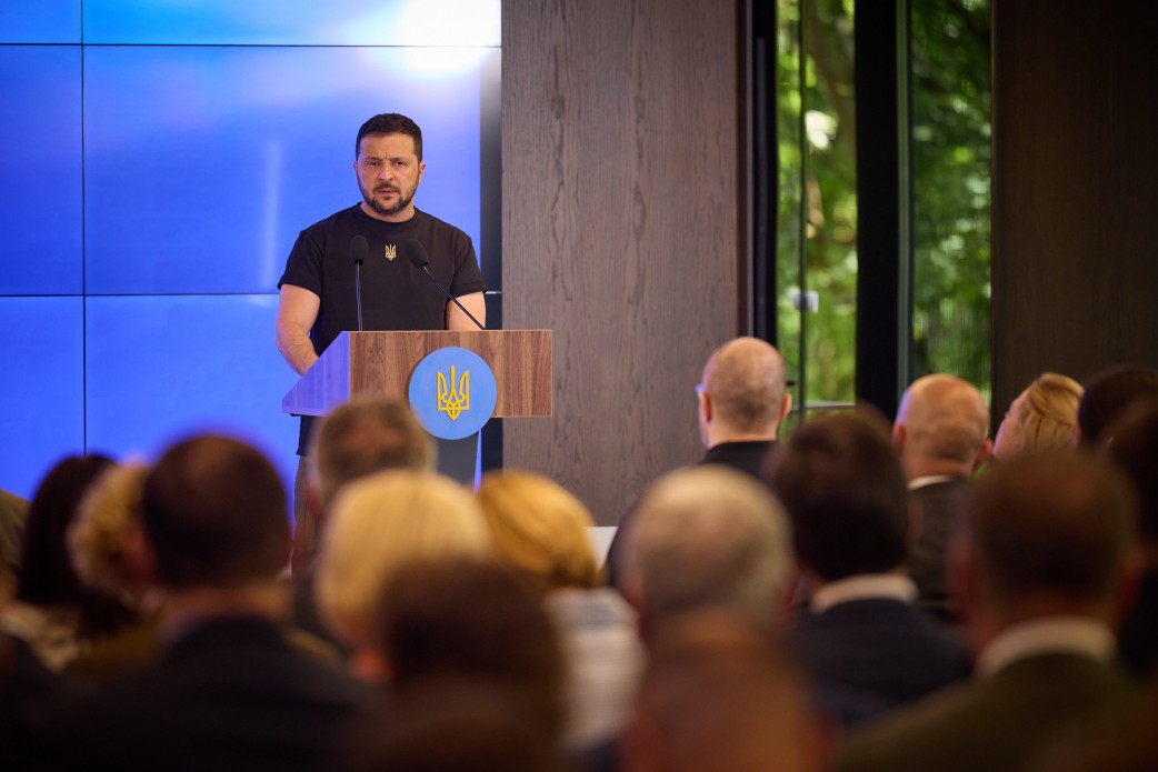 Ваше завдання – щоб світ завжди був разом з Україною – виступ Президента на нараді з керівниками закордонних дипломатичних установ України Ваше завдання – щоб світ завжди був разом з Україною – виступ Президента на нараді з керівниками закордонних дипломатичних установ України