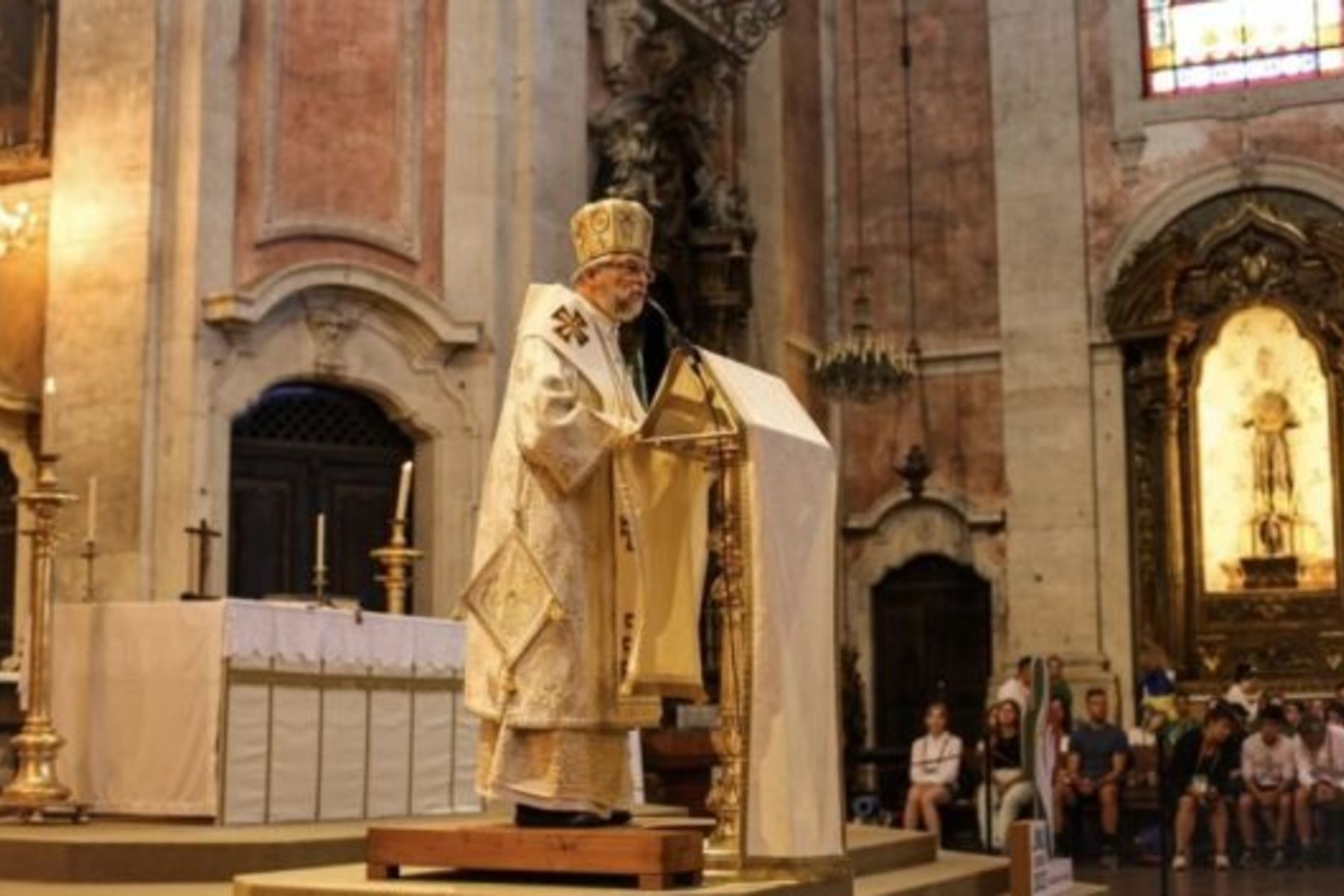 Владика Гліб Лончина на&nbsp;СДМ пояснив молоді, що&nbsp;означає заклик Ісуса&nbsp;&mdash; &laquo;Будьте, як&nbsp;діти&raquo;