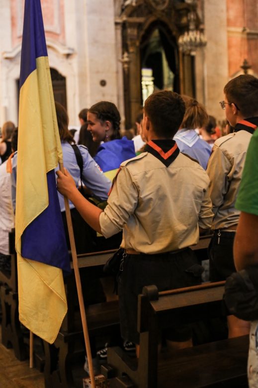 Владика Гліб Лончина на&nbsp;СДМ пояснив молоді, що&nbsp;означає заклик Ісуса&nbsp;&mdash; &laquo;Будьте, як&nbsp;діти&raquo;