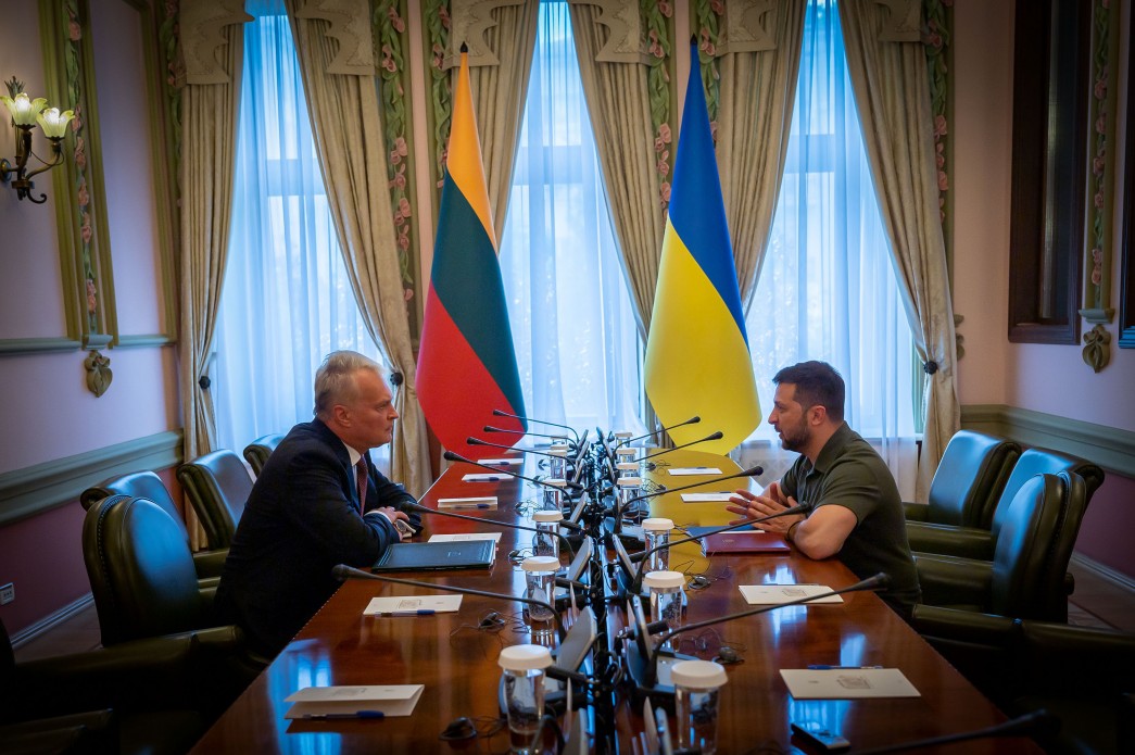 Володимир Зеленський провів переговори з Президентом Литви Володимир Зеленський провів переговори з Президентом Литви