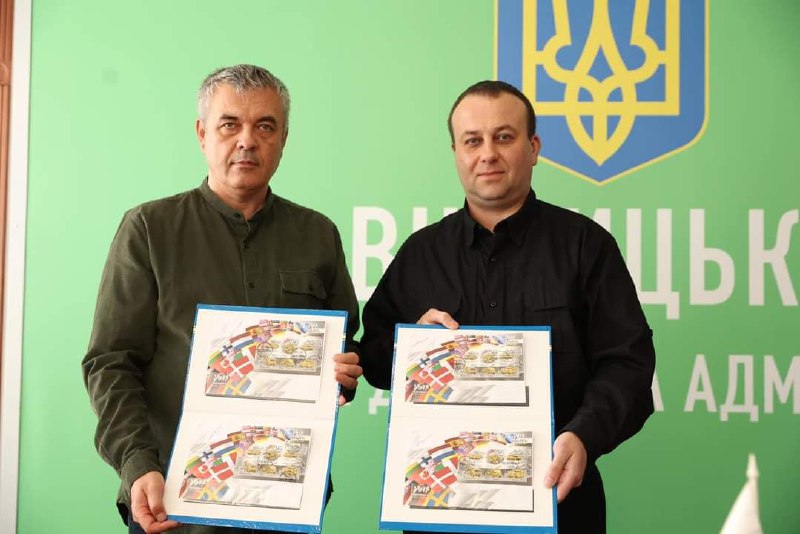 «Зброя Перемоги. Світ з Україною»
Напередодні Дня захисників і захисниць разом із директором АТ «Укрпошта»... «Зброя Перемоги. Світ з Україною»
Напередодні Дня захисників і захисниць разом із директором АТ «Укрпошта»...